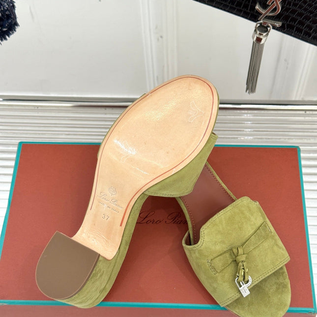 HIGH HEELS IN MOSS YELLOW SUEDE AND LAMBSKIN