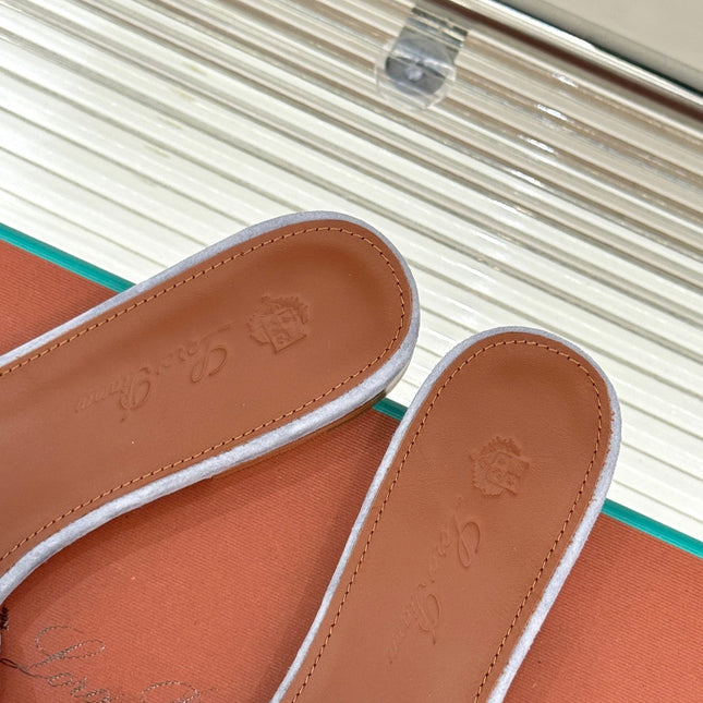 FLAT SANDALS IN GREY SUEDE AND LAMBSKIN