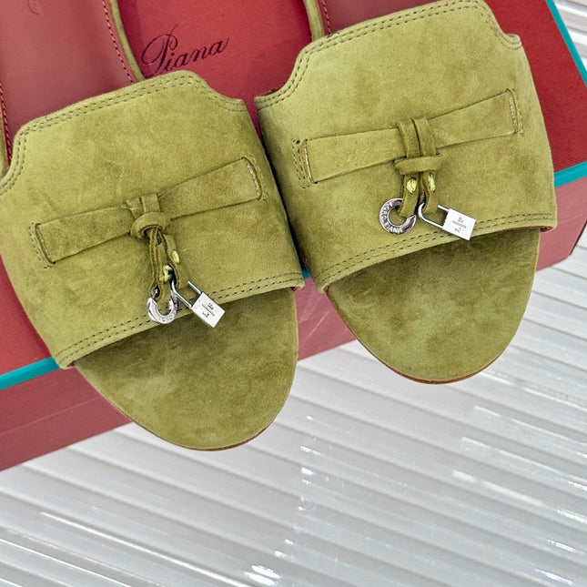 FLAT SANDALS IN MOSS YELLOW SUEDE AND LAMBSKIN