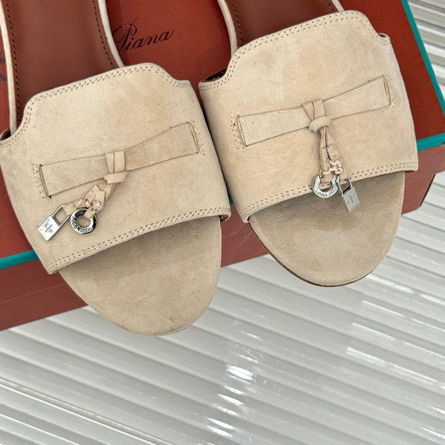 FLAT SANDALS IN BEIGE SUEDE AND LAMBSKIN