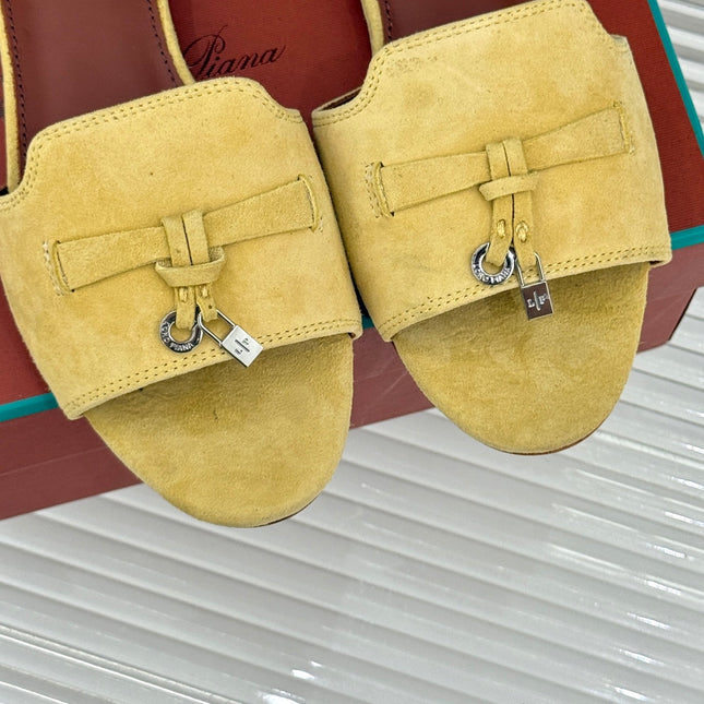 FLAT SANDALS IN YELLOW SUEDE AND LAMBSKIN