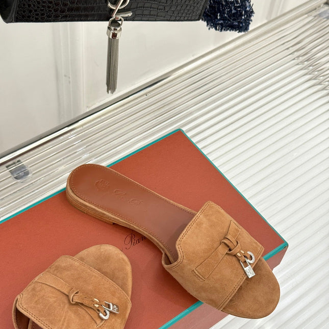 FLAT SANDALS IN BROWN SUEDE AND LAMBSKIN