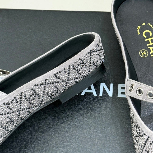 CC FLAT MULES 25SS IN GREY EMBELLISHED WITH RHINESTONES