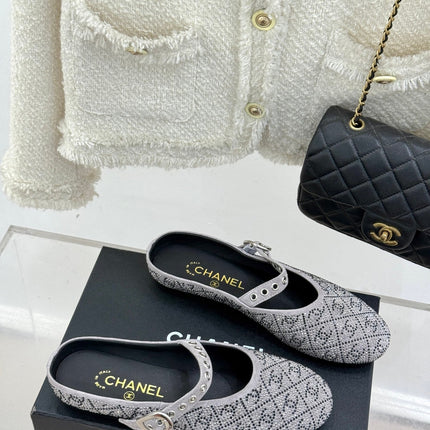 CC FLAT MULES 25SS IN GREY EMBELLISHED WITH RHINESTONES