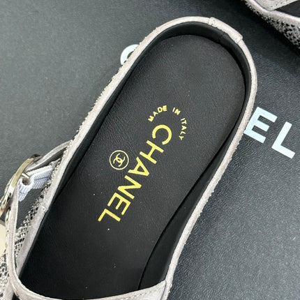 CC FLAT MULES 25SS IN GREY EMBELLISHED WITH RHINESTONES