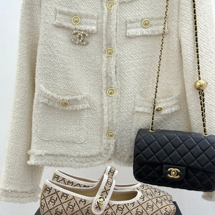 CC FLAT MARY JANE 25SS IN BEIGE EMBELLISHED WITH RHINESTONES