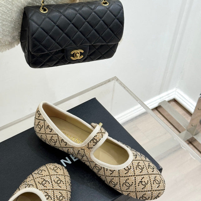 CC FLAT MARY JANE 25SS IN BEIGE EMBELLISHED WITH RHINESTONES