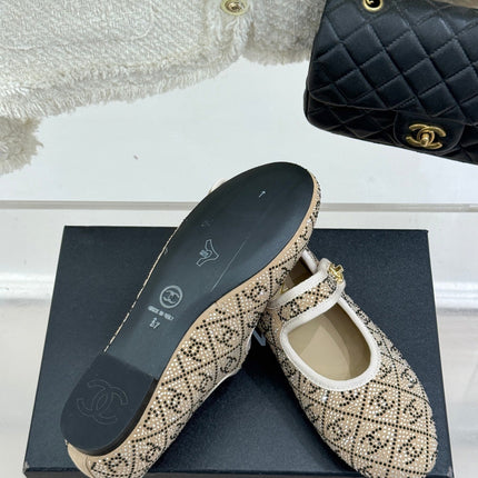 CC FLAT MARY JANE 25SS IN BEIGE EMBELLISHED WITH RHINESTONES