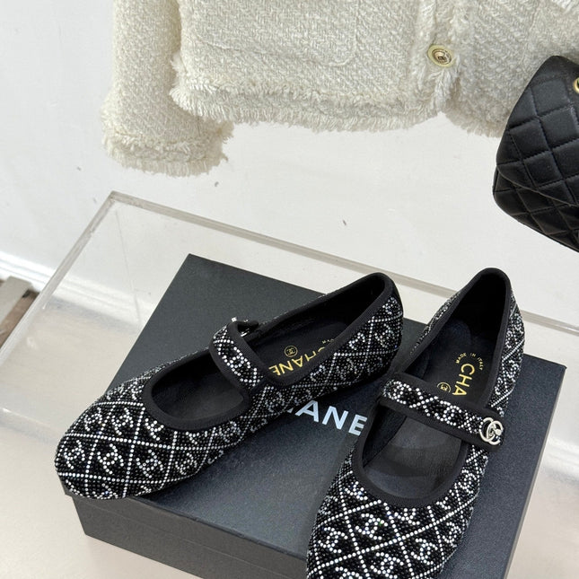 CC FLAT MARY JANE 25SS IN BLACK EMBELLISHED WITH RHINESTONES