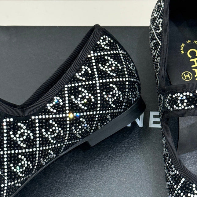 CC FLAT MARY JANE 25SS IN BLACK EMBELLISHED WITH RHINESTONES
