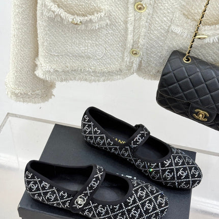 CC FLAT MARY JANE 25SS IN BLACK EMBELLISHED WITH RHINESTONES