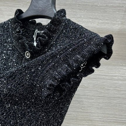 CHANEL SLEEVELESS TOP STYLE 74