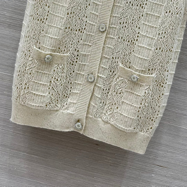 CHANEL SLEEVELESS TOP STYLE 72