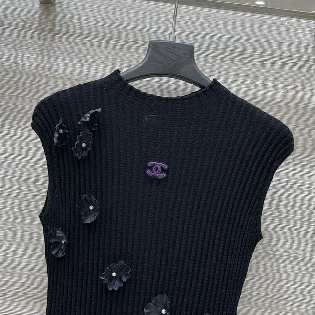 CHANEL KNIT TOP STYLE 17