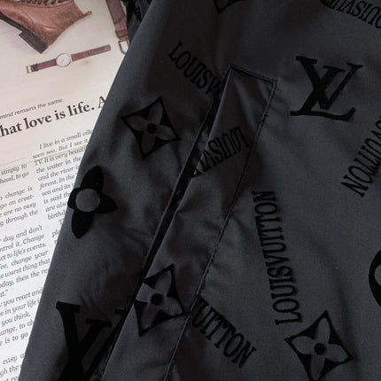LV BLACK JACKET 239037