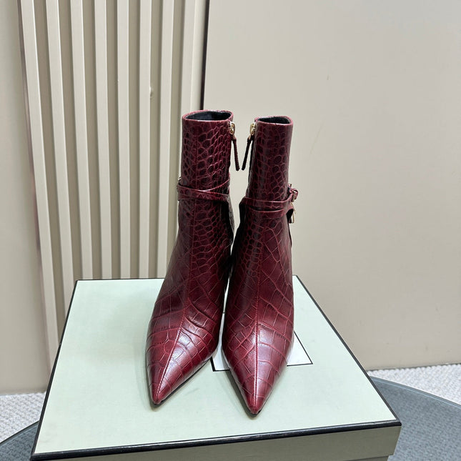 PADLOCK 10 CM ANKLE BOOTS IN BURGUNDY RED CROCODILE-EMBOSSED CALFSKIN