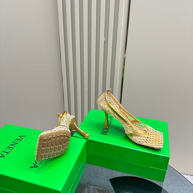 HIGH PUMP 9 CM IN GOLD METALLIZE MESH AND LEATHER