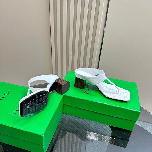 MARELLA THONG IN WHITE LEATHER WITH SIGNATURE INTRECCIATO INSOLE 55 MM