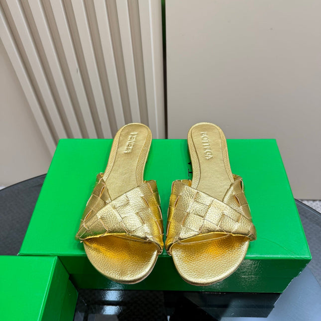 BLINK FLAT MULE IN GOLD INTRECCIATO LEATHER