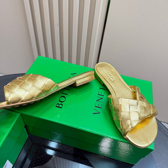 BLINK FLAT MULE IN GOLD INTRECCIATO LEATHER