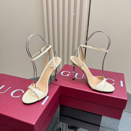STRAP HIGH BAMBOO-EFFECT HEEL SANDAL IN CREAM PATENT CALFSKIN