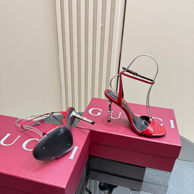 STRAP HIGH BAMBOO-EFFECT HEEL SANDAL IN RED PATENT CALFSKIN