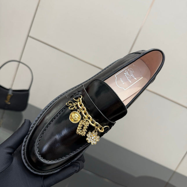ROGER VIVIER 25S RANGERS CHAIN LOAFER IN BLACK CALFSKIN