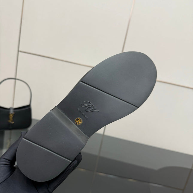 ROGER VIVIER 25S RANGERS CHAIN LOAFER IN BLACK CALFSKIN