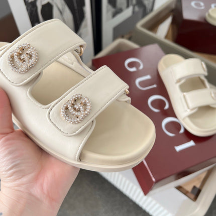 DOUBLE G CRYSTAL FLAT SANDALS IN IVORY SOFT LAMBSKIN