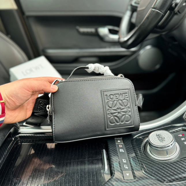 LOE MINI 18 CAMERA CROSS BODY BAG IN BLACK CALFSKIN