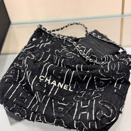 CHANEL 22 BAG 25S 42 CM IN BLACK DENIM