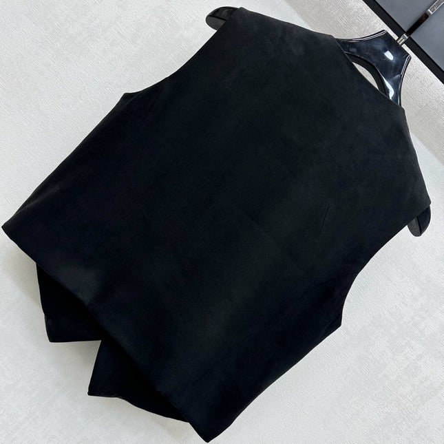 CHANEL SLEEVELESS BUTTONED BLAZER 274755