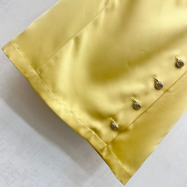 CHANEL SLEEVELESS ROUND-NECK BUTTON-UP TOP 274771