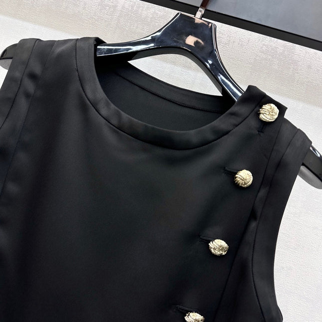 CHANEL SLEEVELESS ROUND-NECK BUTTON-UP TOP 274769