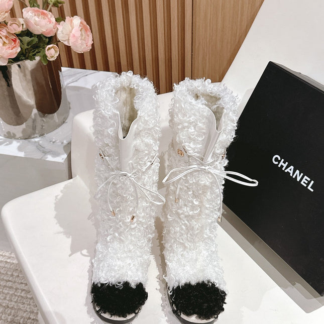 SHORT BOOTS IN WHITE LAMB FUR AND LAMBSKIN 962188