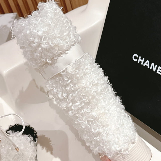 SHORT BOOTS IN WHITE LAMB FUR AND LAMBSKIN 962188