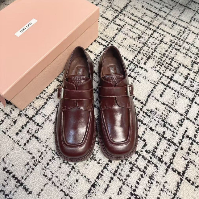 SQUARE TOE OXFORD IN SANGRIA RED SHINY CALFSKIN