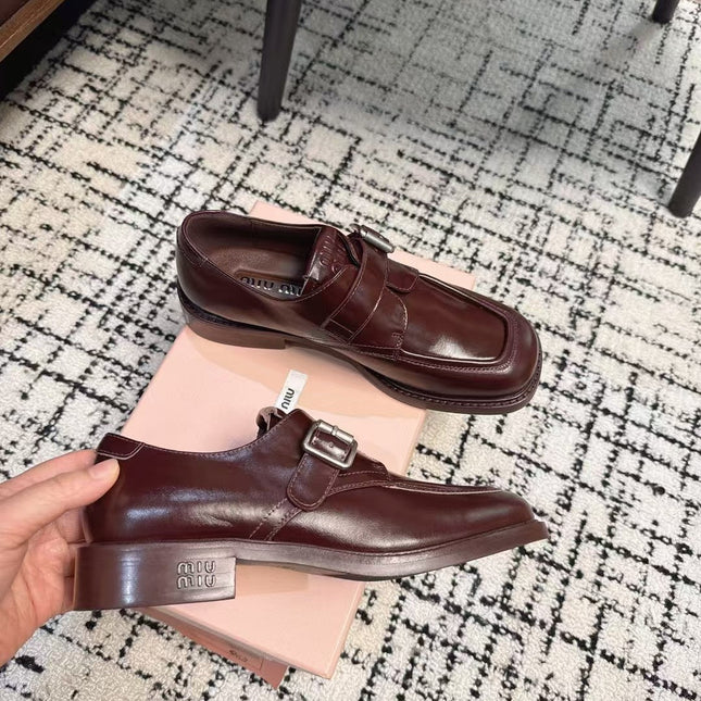 SQUARE TOE OXFORD IN SANGRIA RED SHINY CALFSKIN