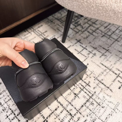 CLASSIC SNEAKERS IN BLACK SHEEPSKIN