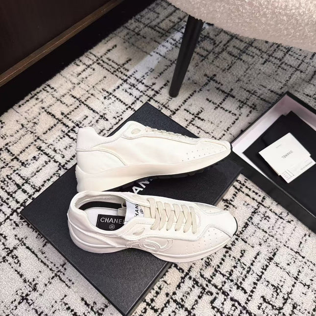 CLASSIC SNEAKERS IN WHITE SHEEPSKIN