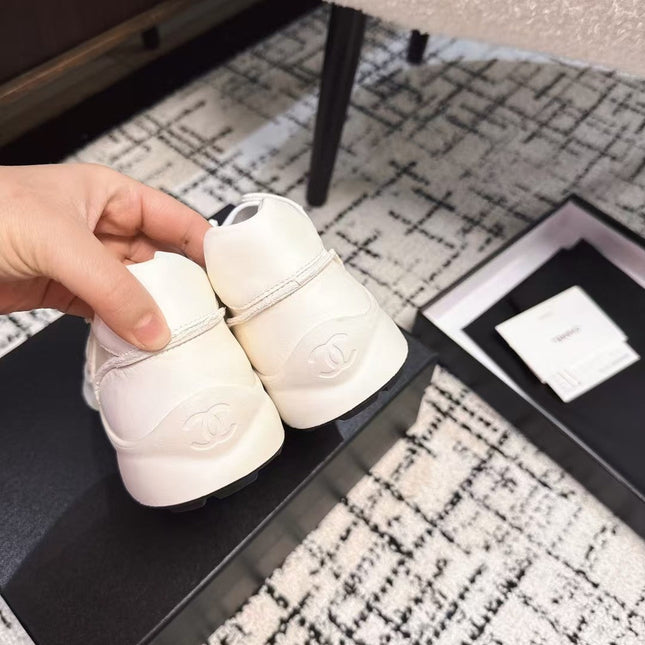 CLASSIC SNEAKERS IN WHITE SHEEPSKIN