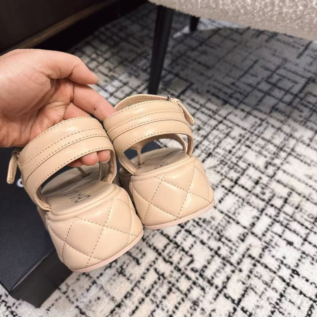 THICK-SOLED THONG SANDAL IN MACAROON BEIGE LAMBSKIN