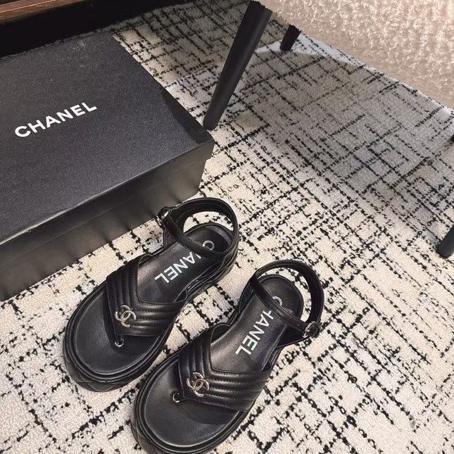 THICK-SOLED THONG SANDAL IN BLACK LAMBSKIN