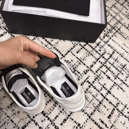 TRAINERS SNEAKER IN WHITE CALFSKIN AND SUEDE