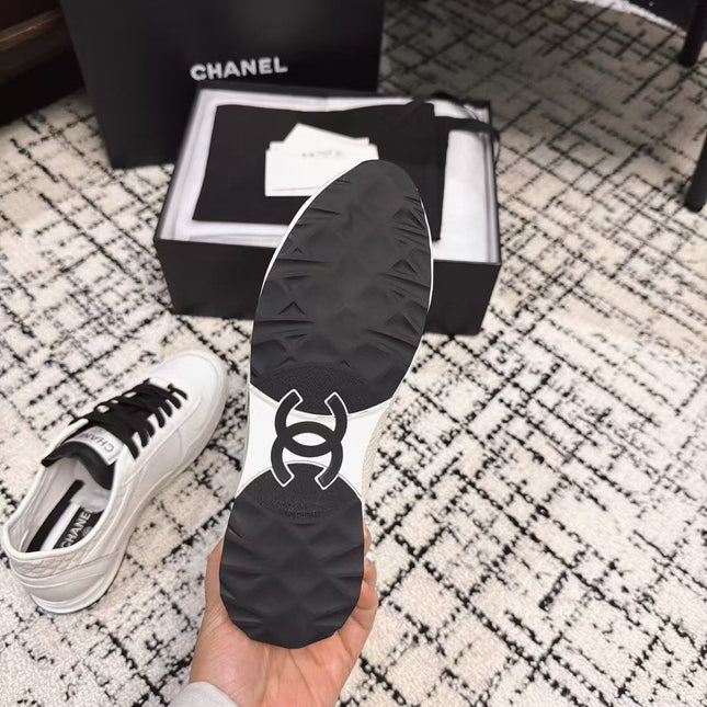 TRAINERS SNEAKER IN WHITE CALFSKIN AND SUEDE