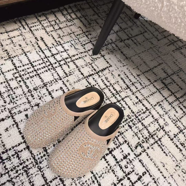 FLAT MULE IN LIGHT BROWN SUEDE WITH CRYSTALS