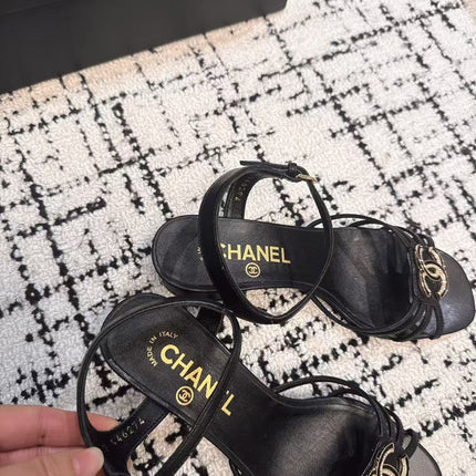 MID HEEL SANDALS IN BLACK LAMBSKIN