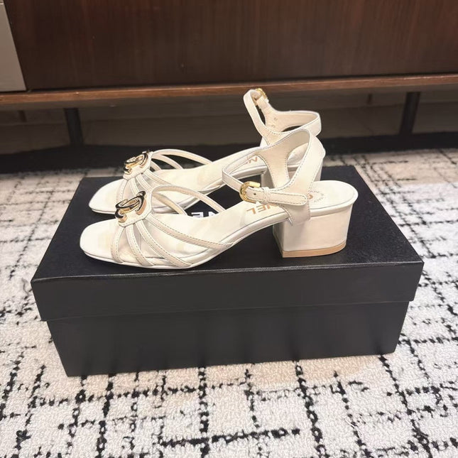 MID HEEL SANDALS IN WHITE LAMBSKIN