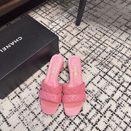 MID HEEL MULES IN BRIGHT PINK SHEEPSKIN