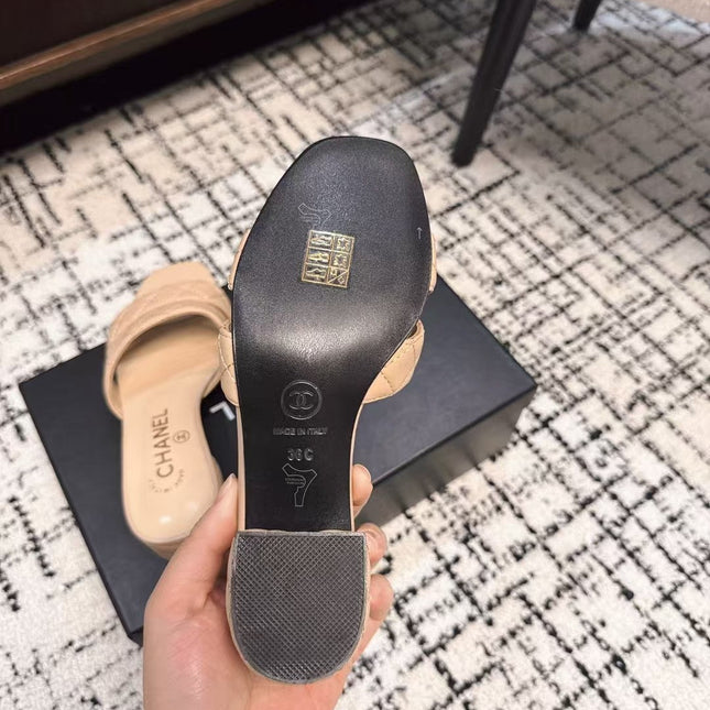 MID HEEL MULES IN MACAROON BEIGE SHEEPSKIN